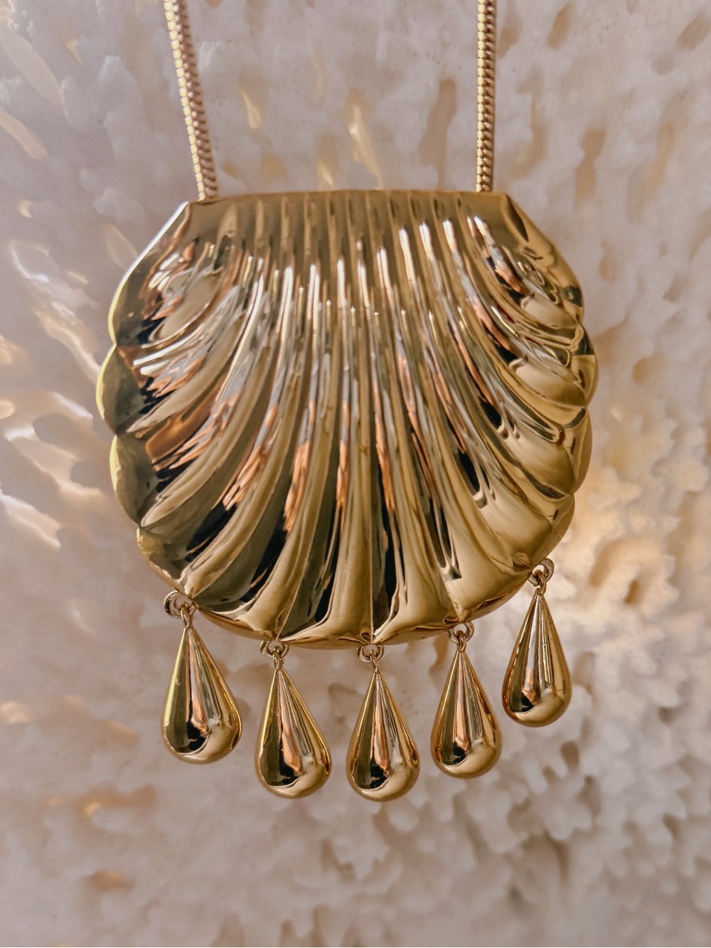 Gold Shell Pendant Necklace with Teardrop Drops